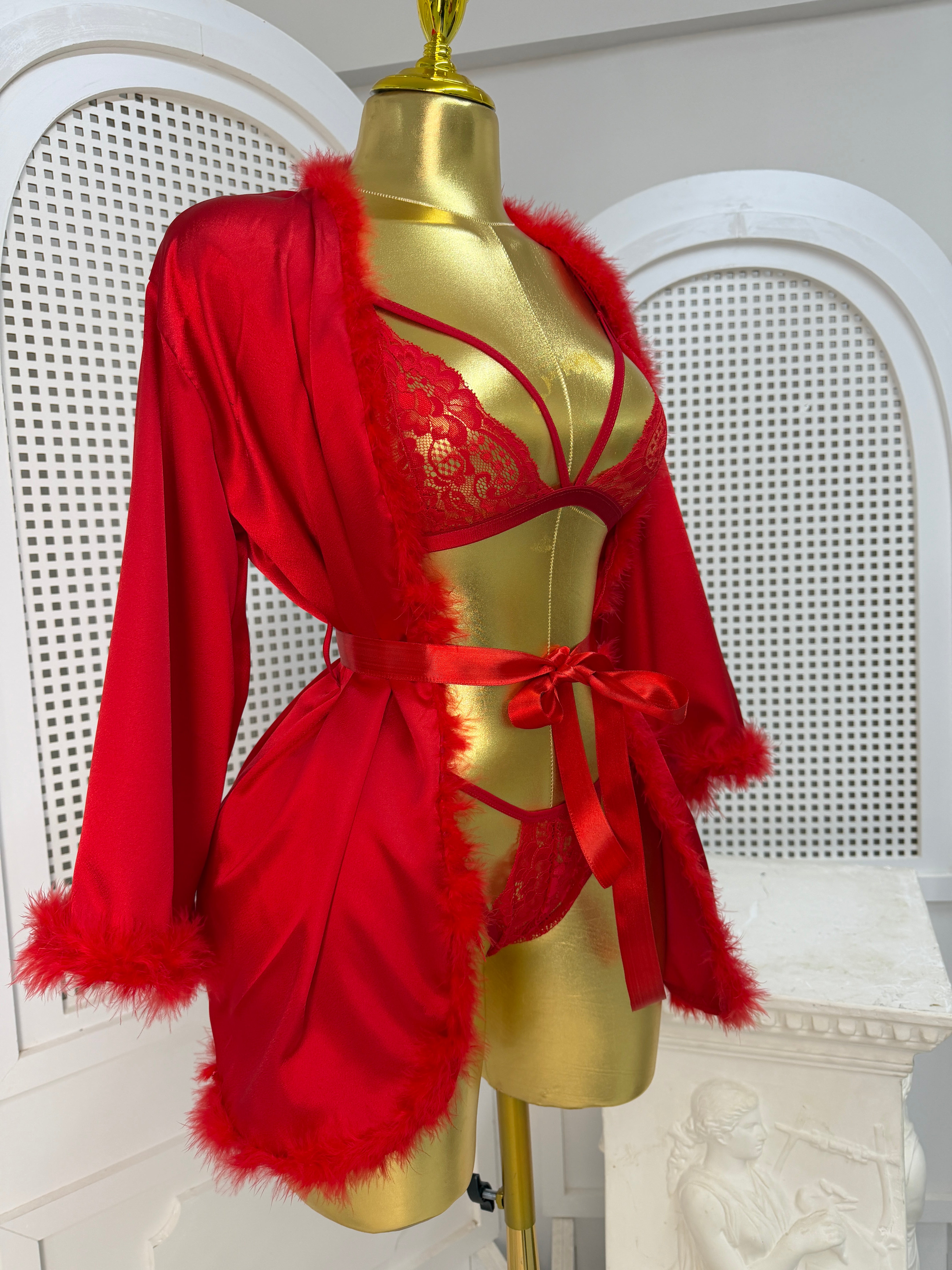 Kırmızı Luxury Saten Tüylü Sabahlık & Dantel Braset 3 parça
