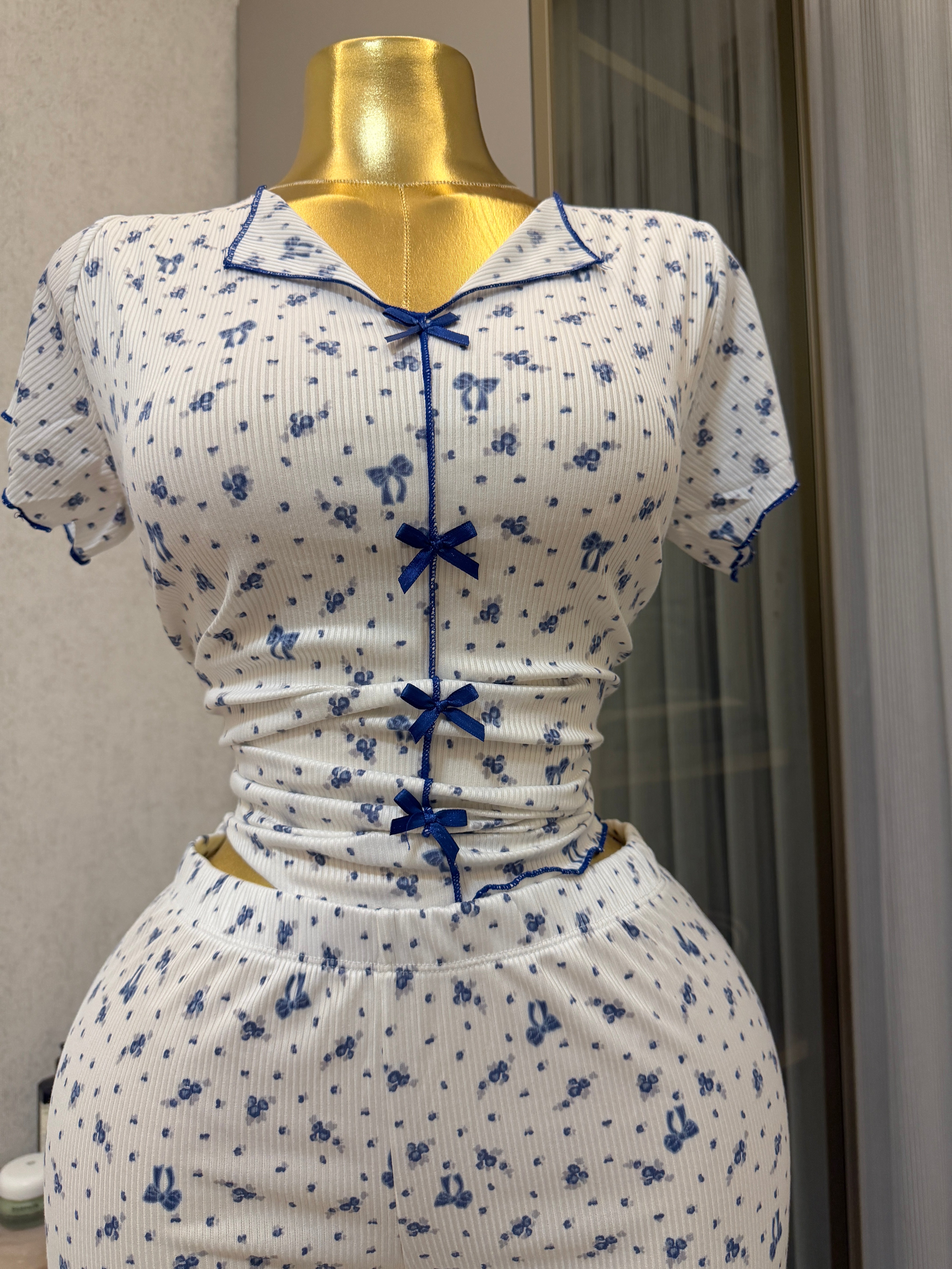 Mavi Çiçek Desenli Fitilli Pijama Takımı