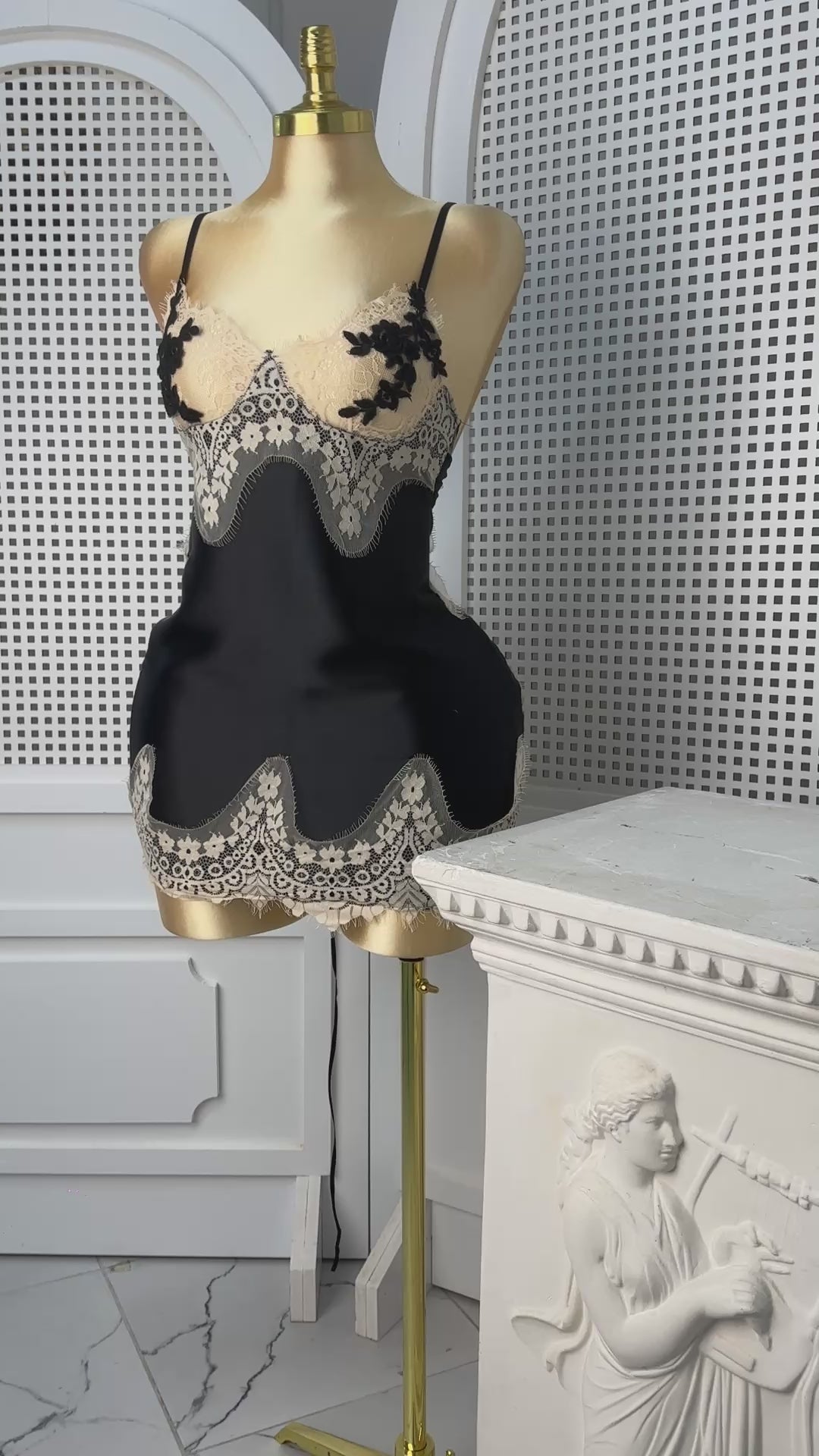 Alexis Luxury Babydoll Black