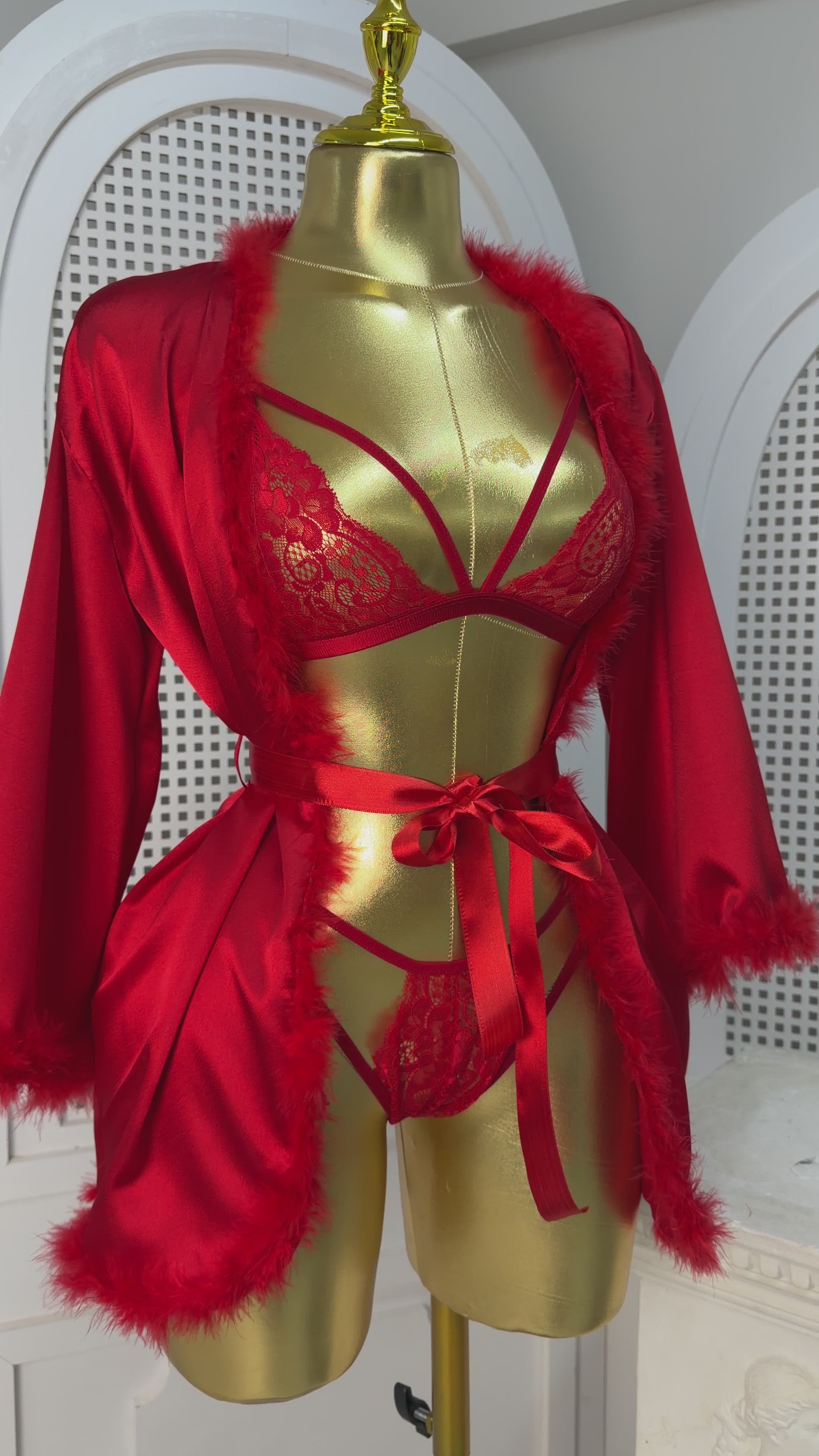 Kırmızı Luxury Saten Tüylü Sabahlık & Dantel Braset 3 parça